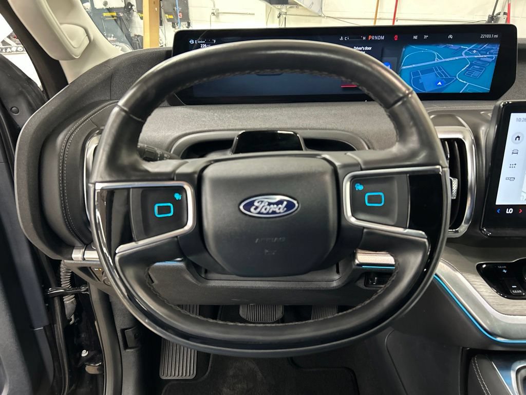 Certified 2025 Ford Expedition Max Platinum AWD/4WD image 16