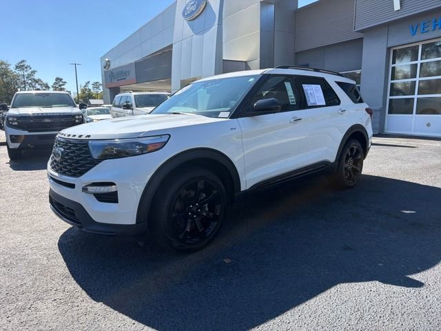 Certified 2023 Ford Explorer ST-Line AWD/4WD image 4