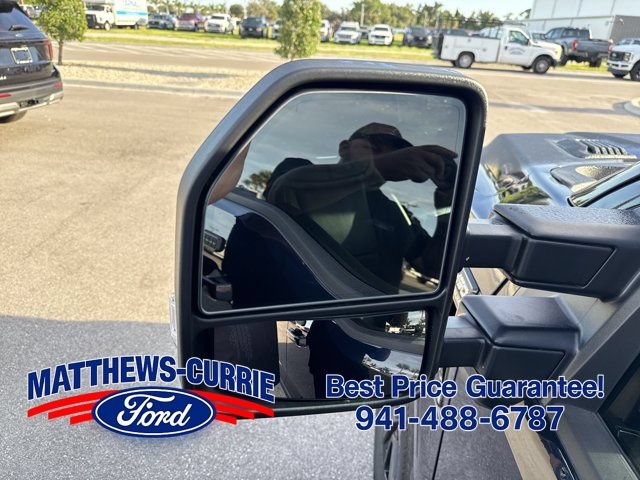 Certified 2025 Ford F150 Platinum w/ FX4 Off-Road Package AWD/4WD image 8