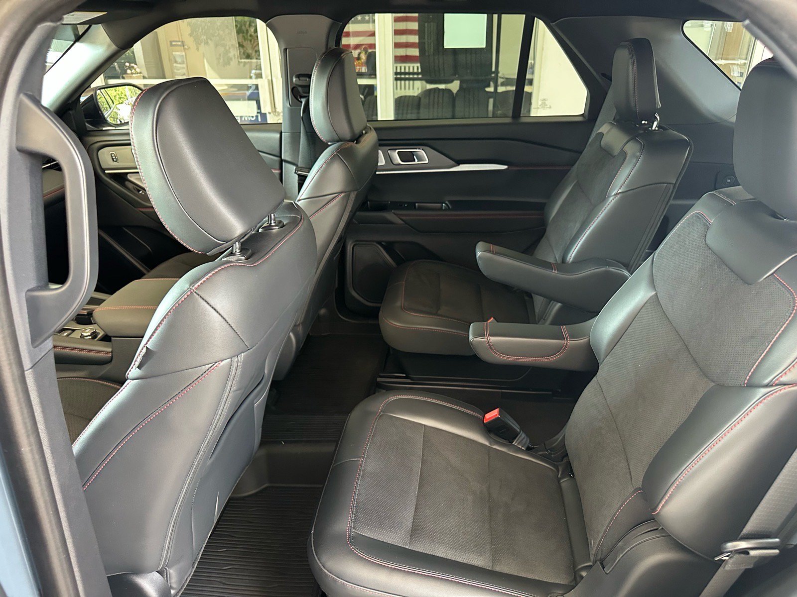 Certified 2025 Ford Explorer ST w/ Sun And Sound Package AWD/4WD image 22