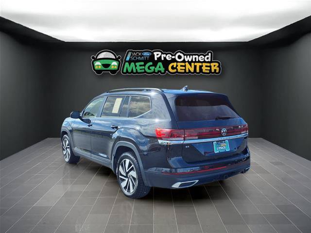 Used 2025 Volkswagen Atlas SE AWD/4WD image 4