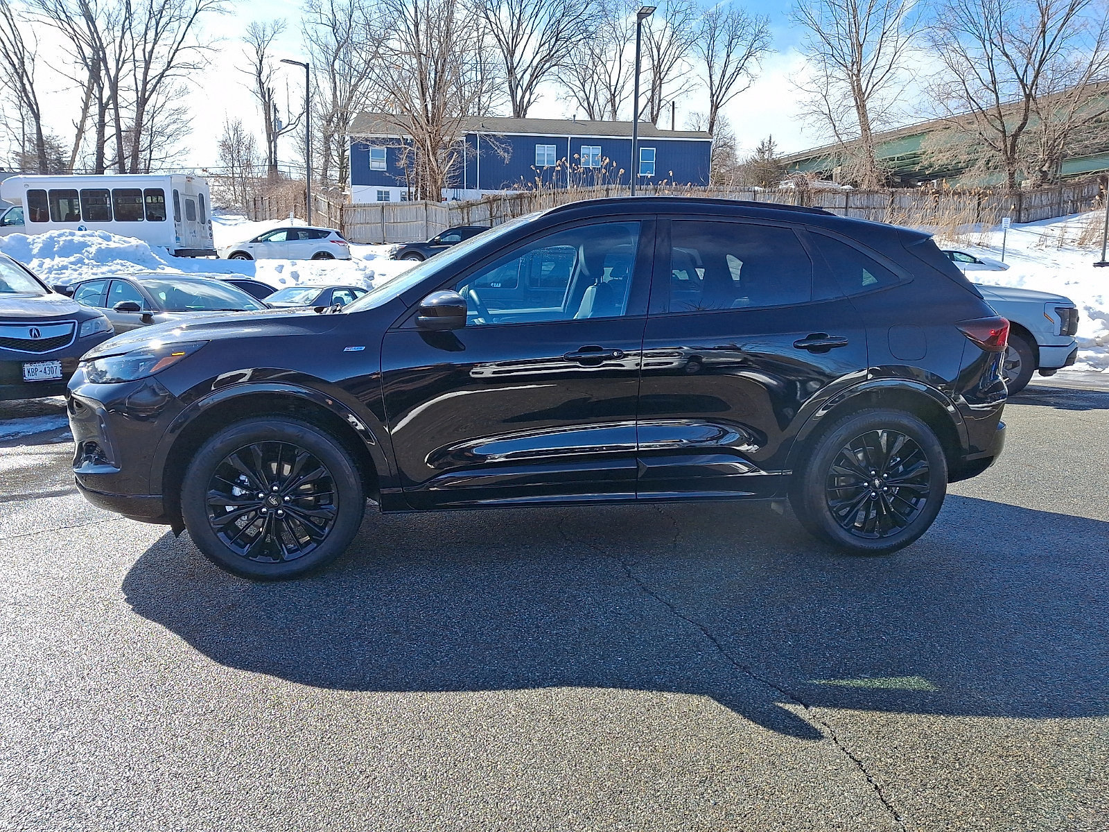 Certified 2025 Ford Escape ST-Line Elite w/ Premium Technology Package AWD/4WD image 3