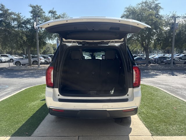 Used 2022 GMC Yukon SLT w/ SLT Luxury Package RWD image 8