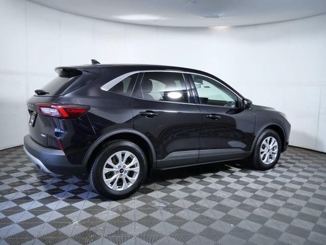 Certified 2023 Ford Escape Active w/ Tech Pack #1 AWD/4WD image 8