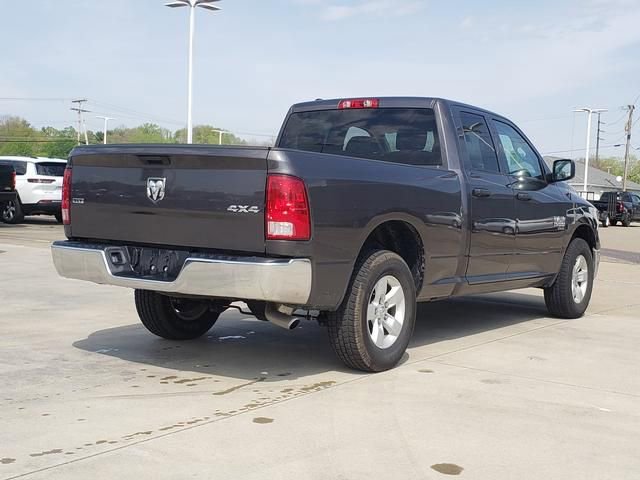 Used 2024 RAM 1500 Classic SLT AWD/4WD image 4