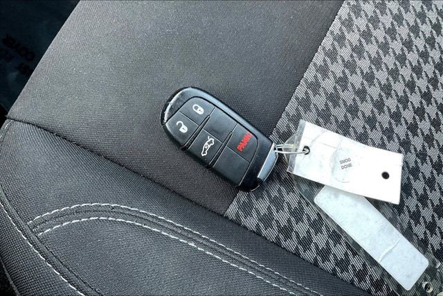 Used 2023 Dodge Challenger SXT image 11