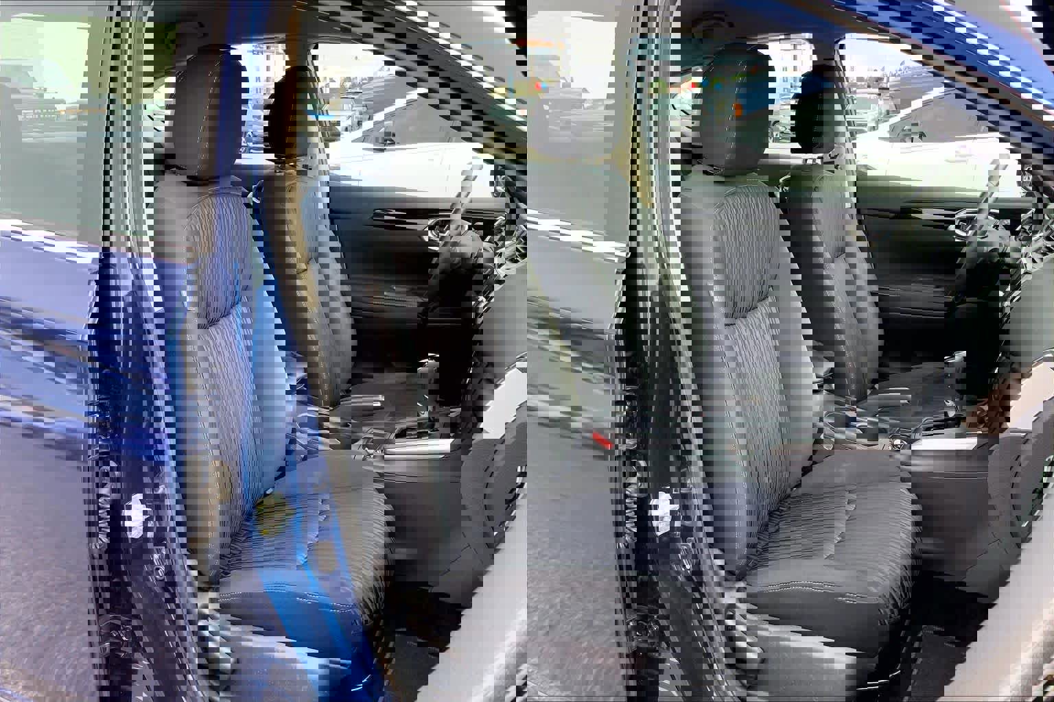 Used 2019 Nissan Sentra SV image 8