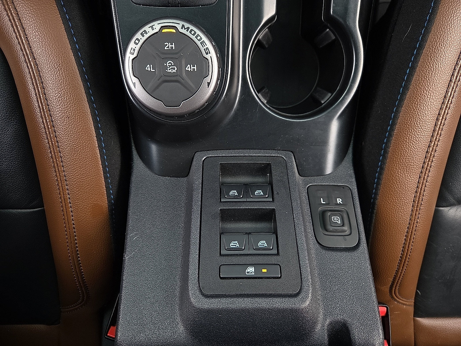 Certified 2024 Ford Bronco Outer Banks AWD/4WD image 21