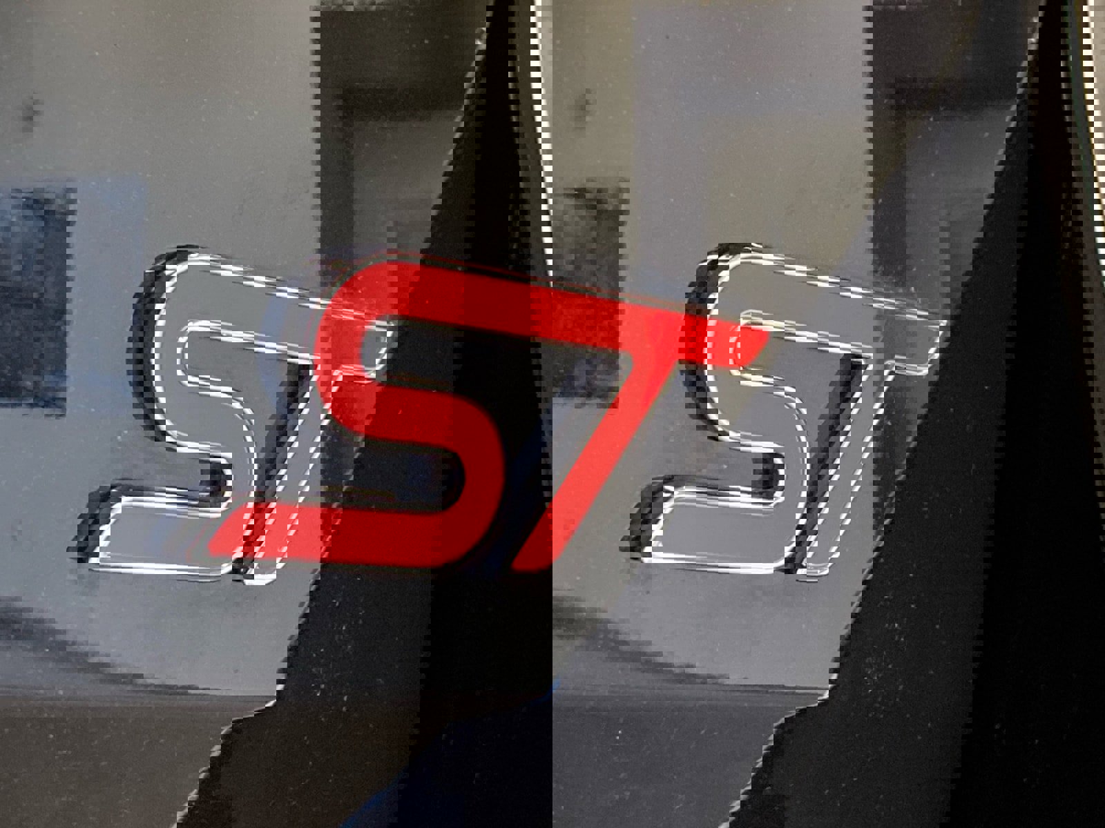 Certified 2025 Ford Explorer ST image 7