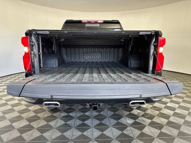 Used 2022 Chevrolet Silverado 1500 High Country w/ Technology Package AWD/4WD image 18
