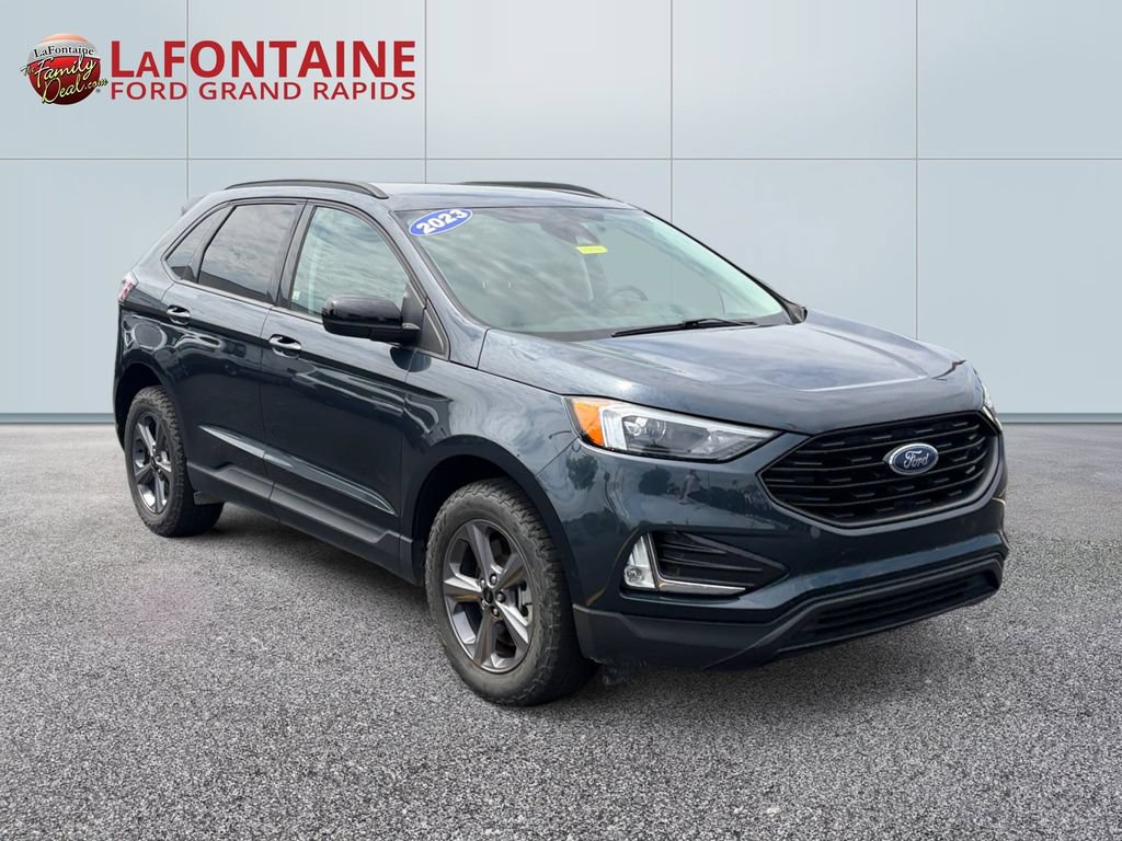 Certified 2023 Ford Edge SEL w/ Sport Appearance Package AWD/4WD image 3