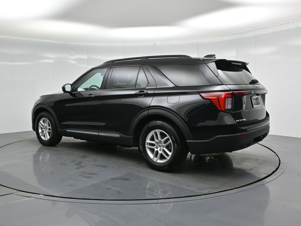 Certified 2025 Ford Explorer Active image 7
