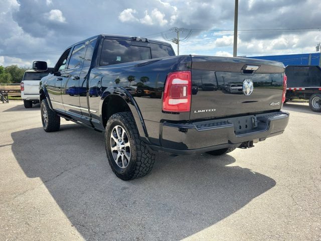 Used 2022 RAM 2500 Limited w/ Towing Technology Group AWD/4WD image 4