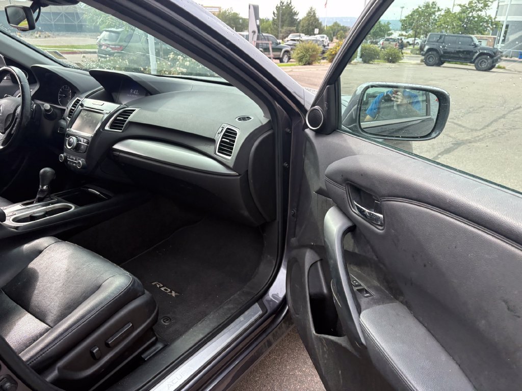 Used 2017 Acura RDX w/ Tech & AcuraWatch Plus Pack AWD/4WD image 32