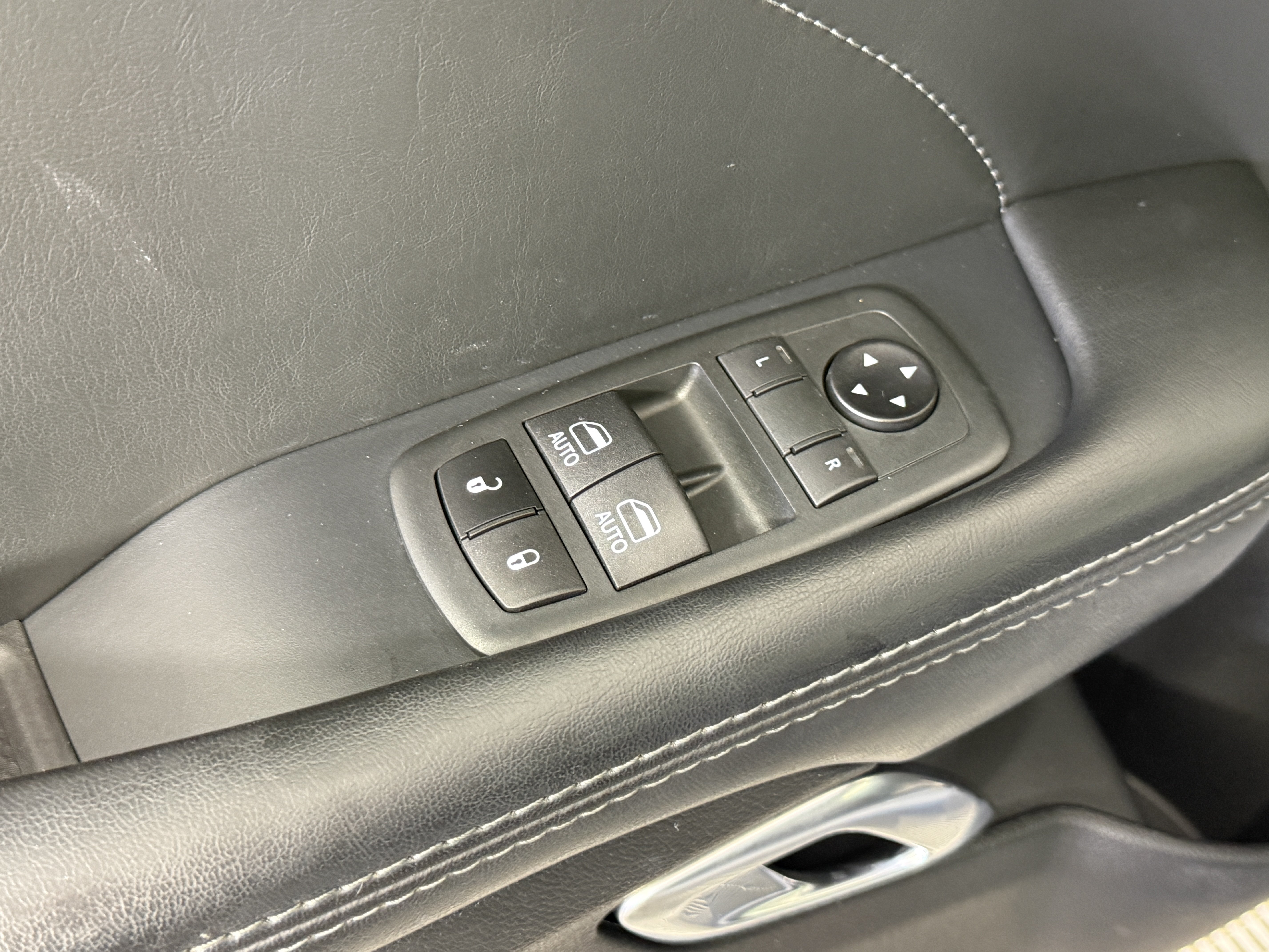 Used 2020 Dodge Challenger R/T Scat Pack RWD image 15