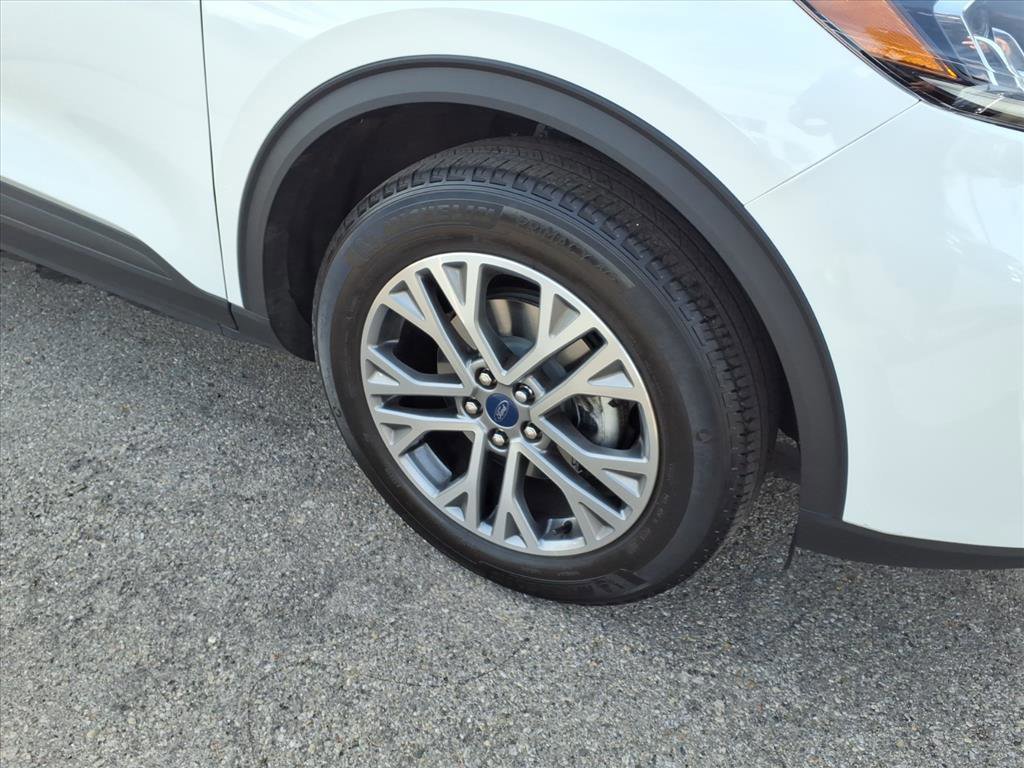 Certified 2022 Ford Escape SEL image 8