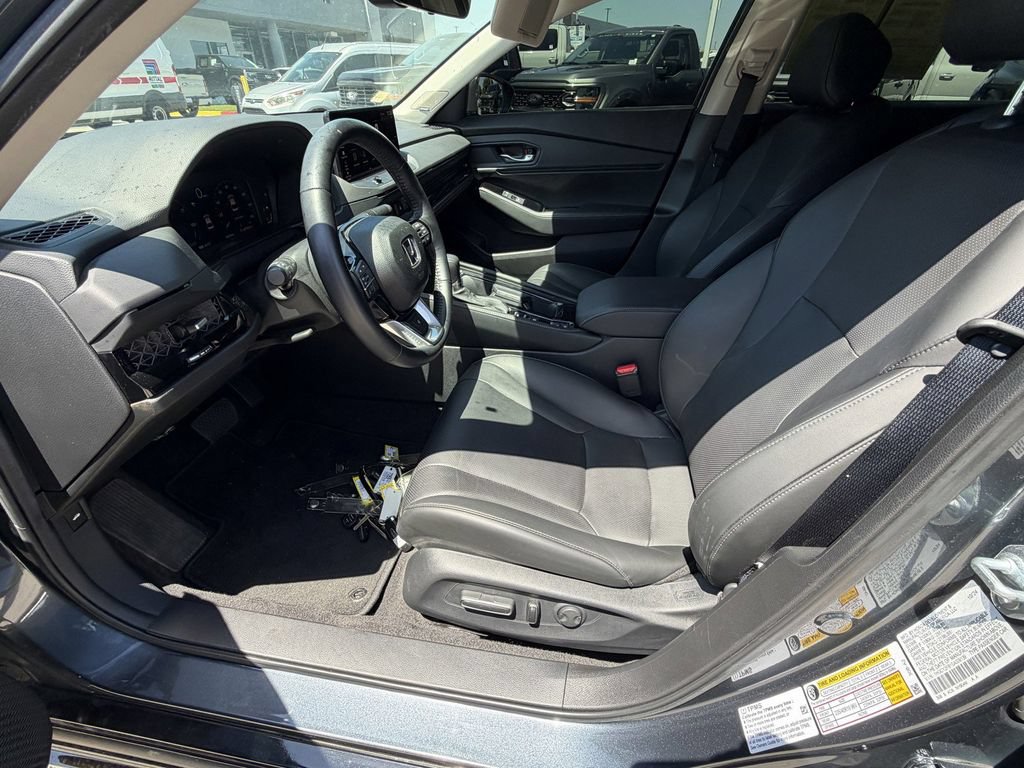 Used 2025 Honda Accord Touring image 24