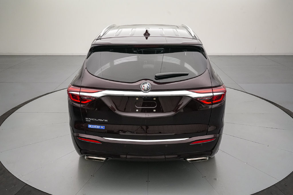 Used 2020 Buick Enclave Avenir w/ Avenir Technology Package AWD/4WD image 5