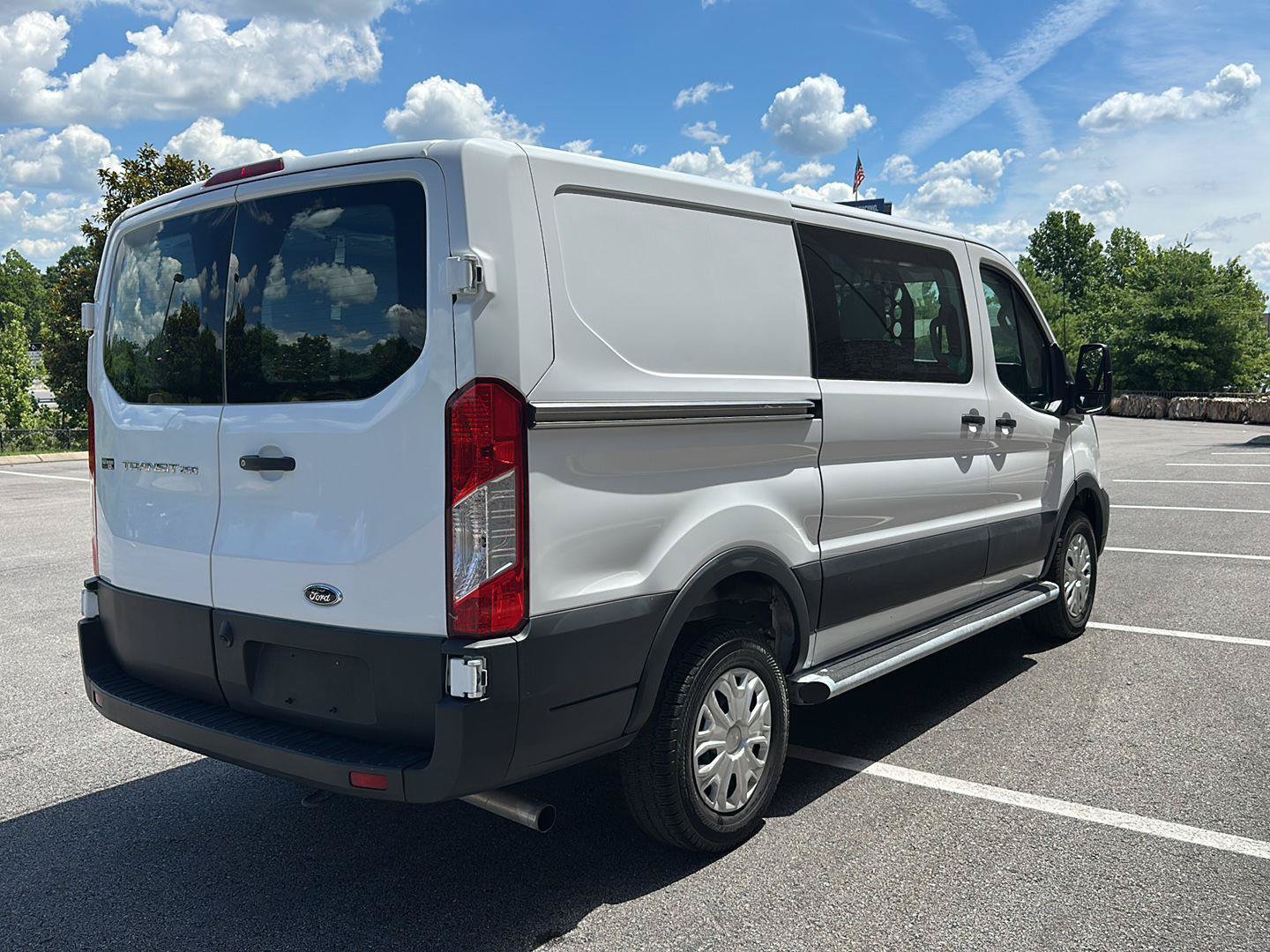Certified 2025 Ford Transit 250 Low Roof w/ Exterior Upgrade Package RWD image 5