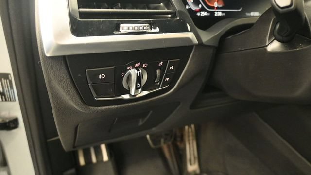 Used 2021 BMW X3 xDrive30i w/ M Sport Package AWD/4WD image 14