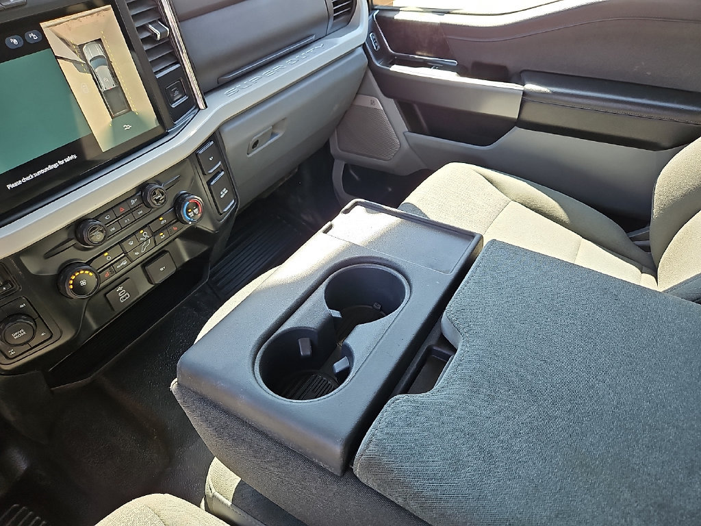 Certified 2025 Ford F250 XLT w/ Black Appearance Package AWD/4WD image 25