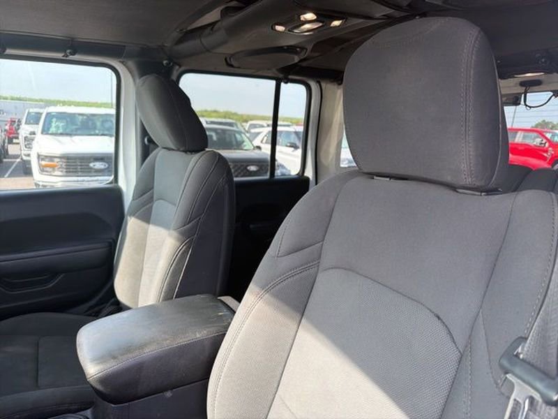 Used 2021 Jeep Wrangler Unlimited Sport AWD/4WD image 11