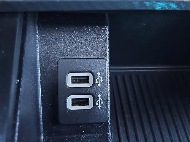 Certified 2019 Ford F150 Lariat w/ Equipment Group 502A Luxury image 15