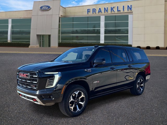 Used 2025 GMC Yukon XL AT4 w/ AT4 Premium Package AWD/4WD image 3