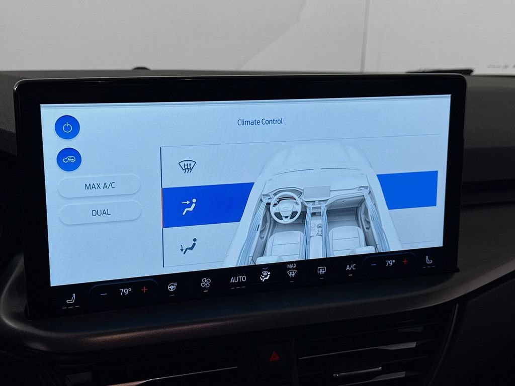 Certified 2026 Ford Escape SE FWD image 19