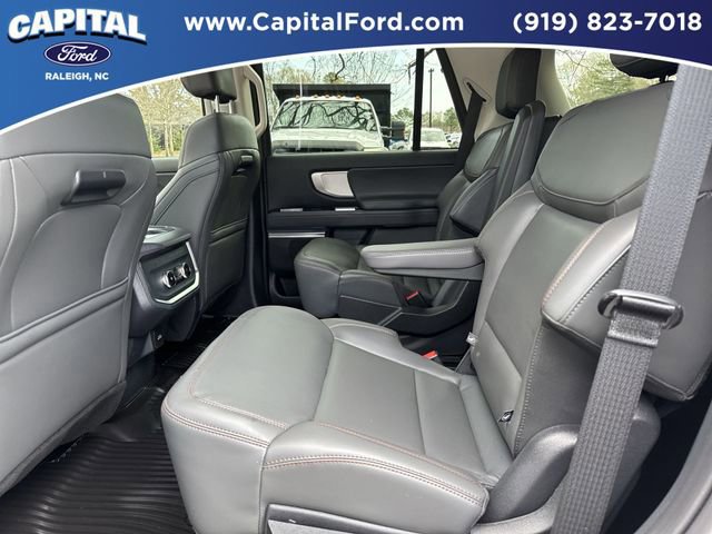 Certified 2025 Ford Expedition Active image 16