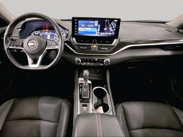 Used 2023 Nissan Altima 2.5 SR w/ SR Premium Package AWD/4WD image 14