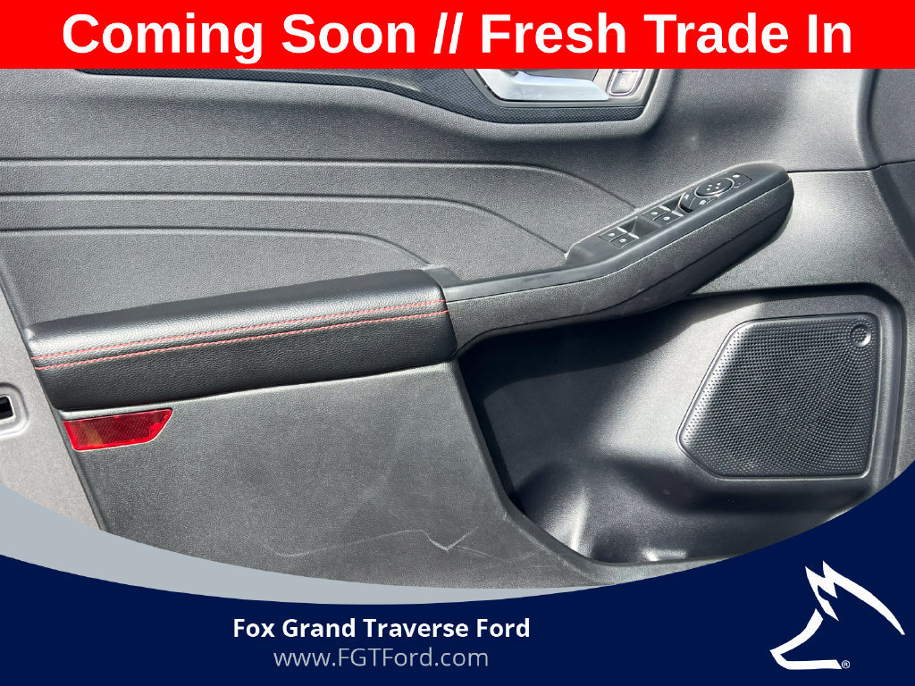 Certified 2025 Ford Escape ST-Line Select AWD/4WD image 14