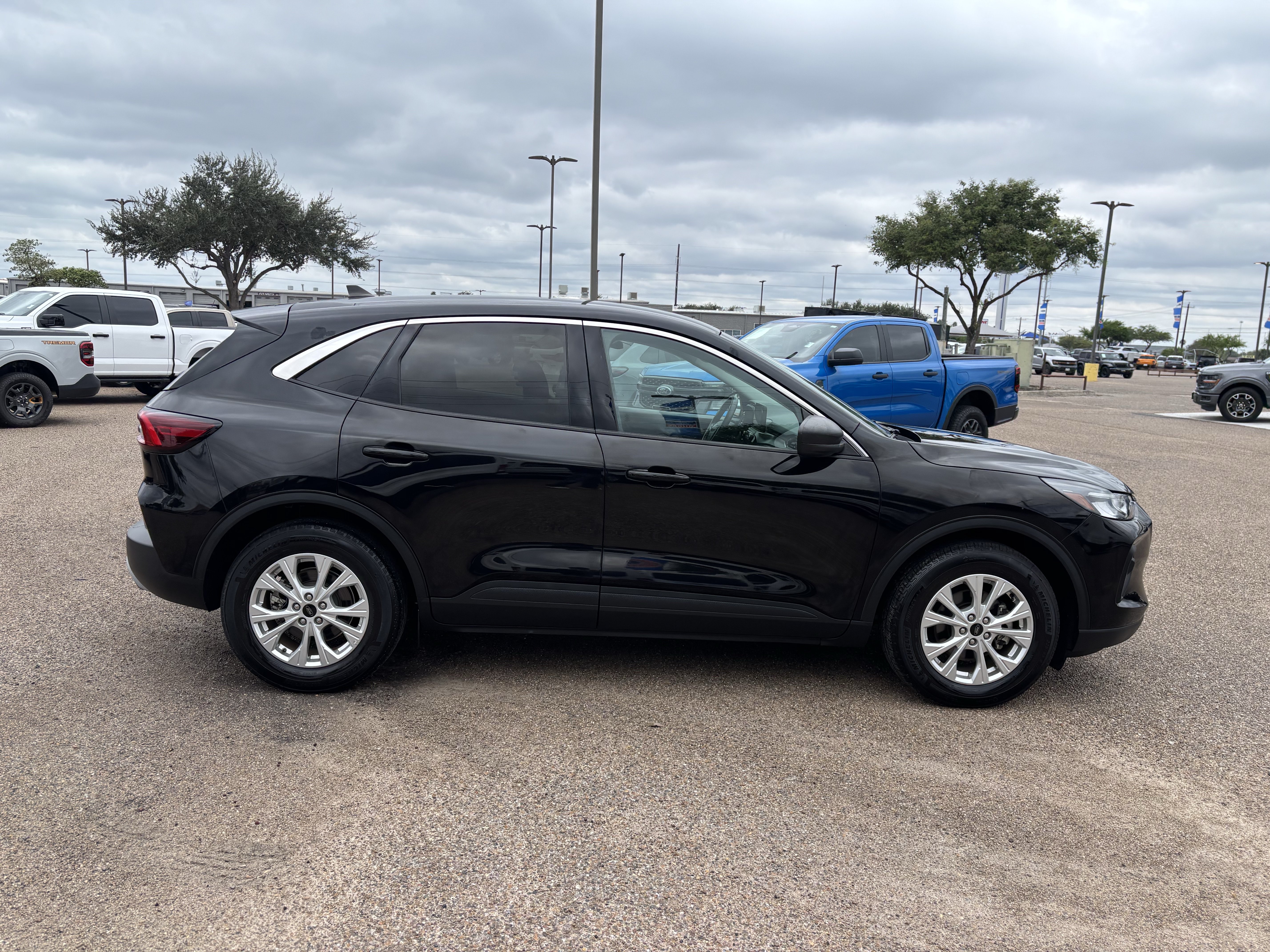 Certified 2024 Ford Escape Active FWD image 4