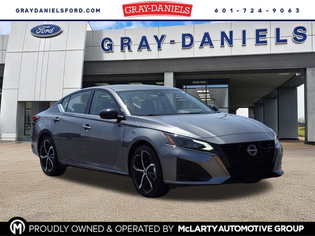 Used 2024 Nissan Altima 2.5 SR