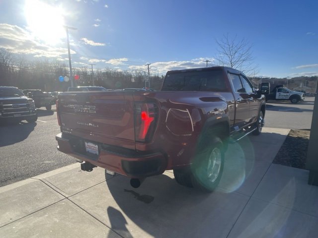 Used 2024 GMC Sierra 3500 Denali image 5