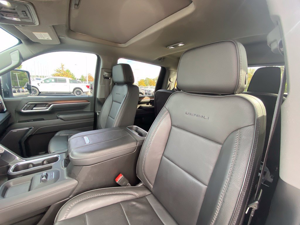 Used 2025 GMC Sierra 2500 Denali w/ Denali Reserve Package AWD/4WD image 22