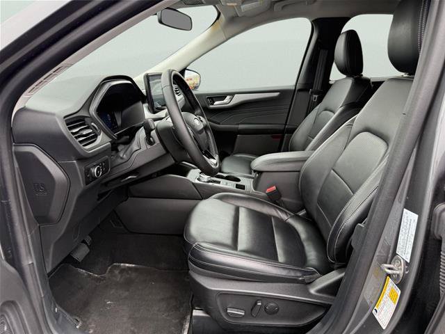 Certified 2023 Ford Escape Platinum AWD/4WD image 9