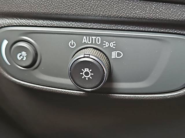 Used 2024 Chevrolet Equinox RS w/ RS Leather Package FWD image 24
