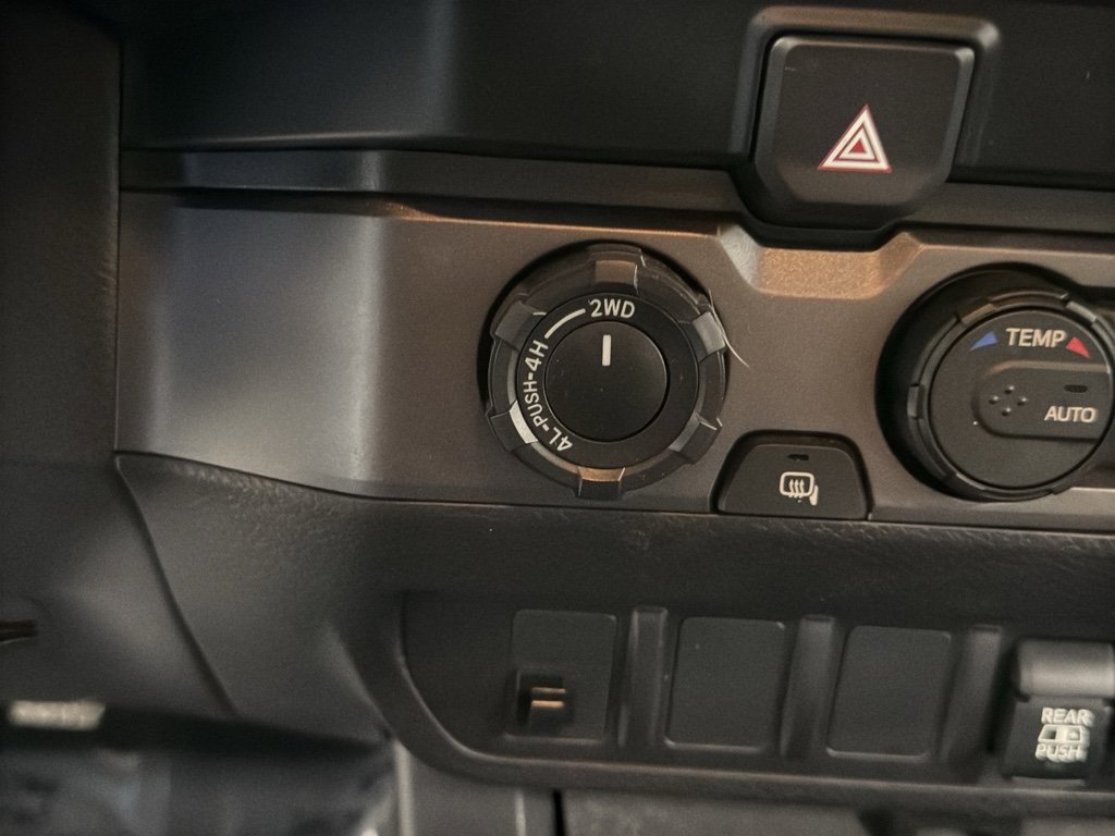 Used 2021 Toyota Tacoma TRD Off-Road image 13