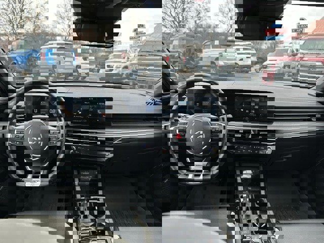 Used 2025 Kia K5 GT-Line w/ GT-Line Premium Package image 20