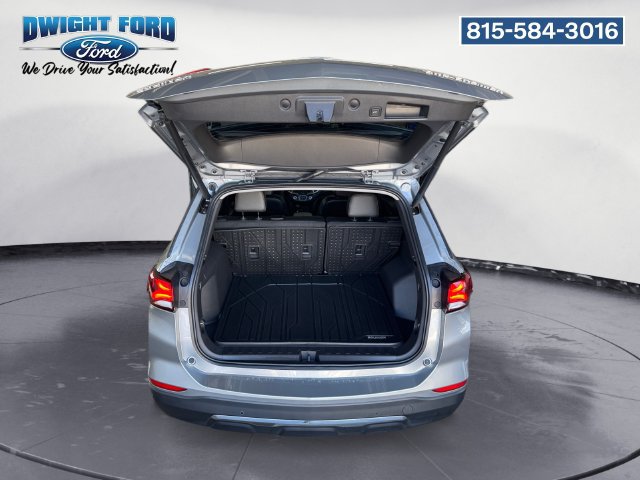 Used 2023 Chevrolet Equinox Premier AWD/4WD image 18