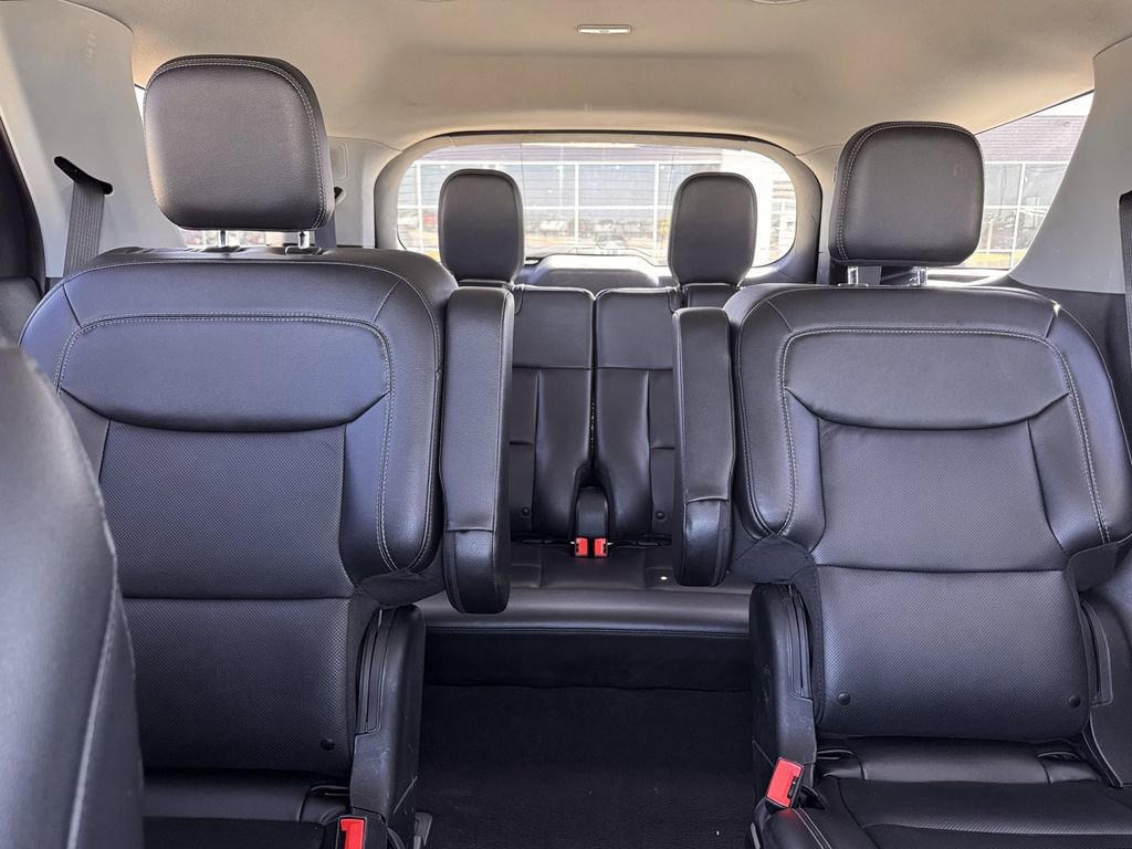 Certified 2022 Ford Explorer Limited w/ Equipment Group 301A image 30