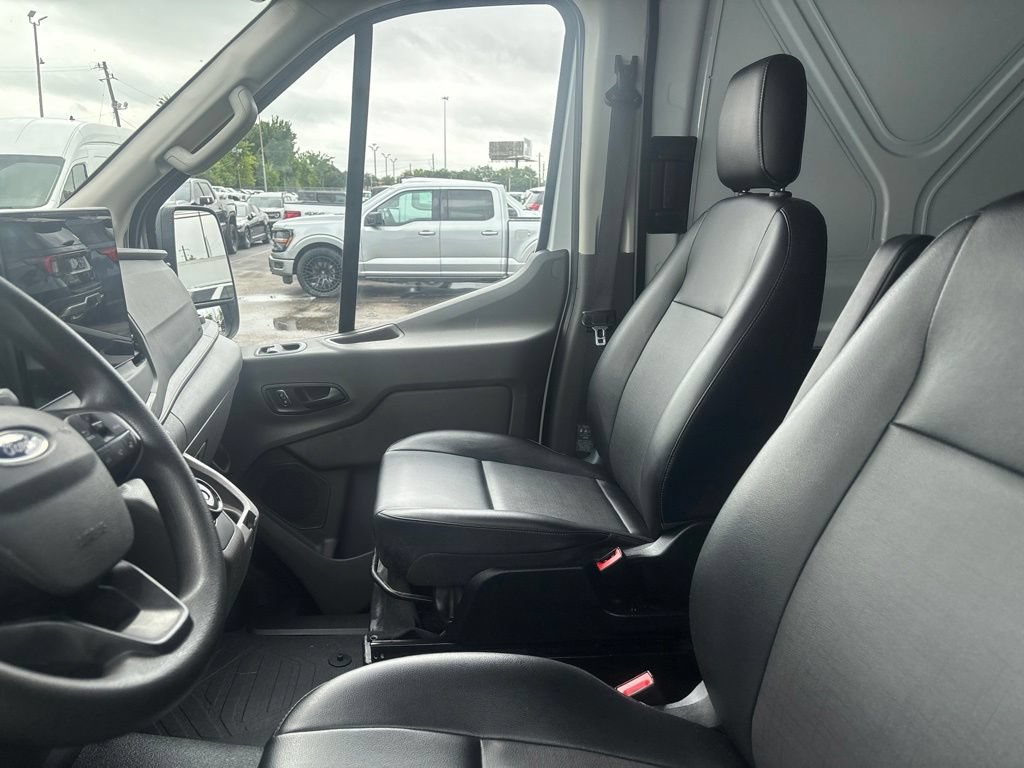 Certified 2023 Ford E-Transit 148 High Roof Extended RWD image 6
