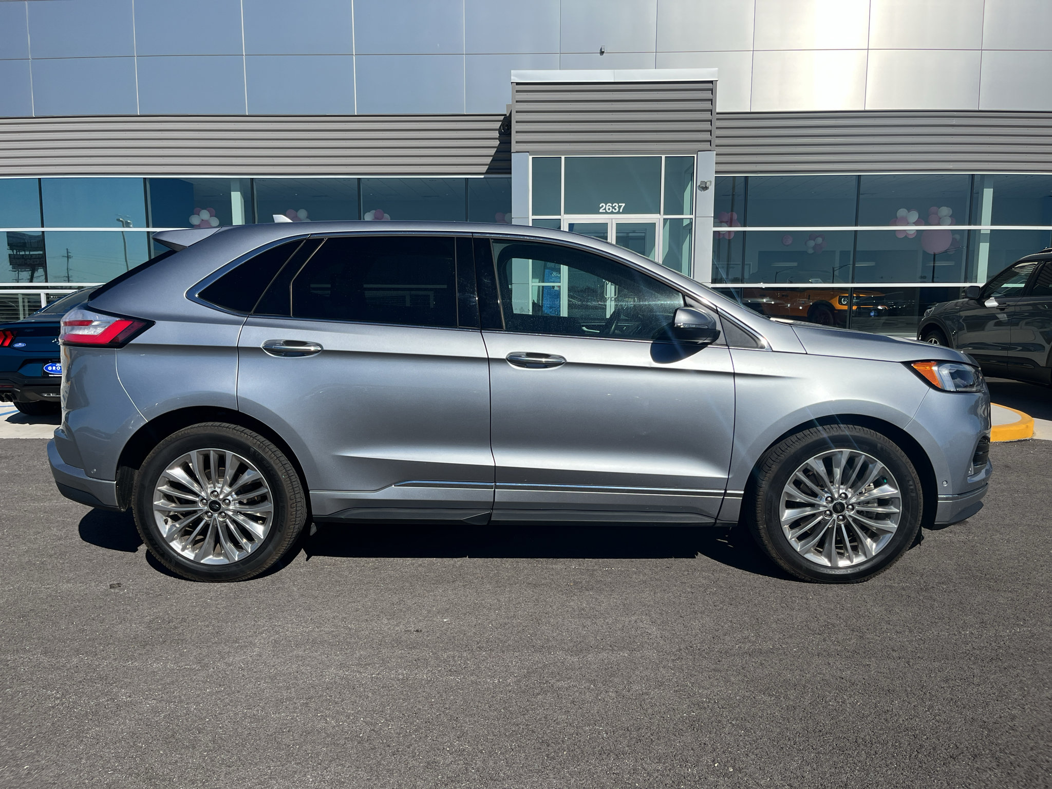 Certified 2020 Ford Edge Titanium w/ Equipment Group 301A AWD/4WD image 4