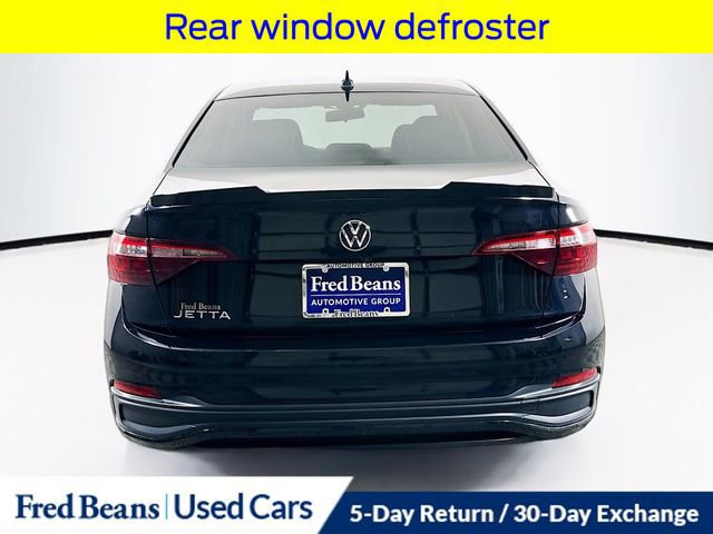 Used 2022 Volkswagen Jetta S image 4