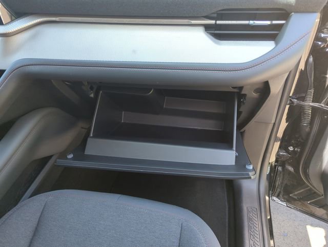 Certified 2025 Ford Explorer Active AWD/4WD image 29