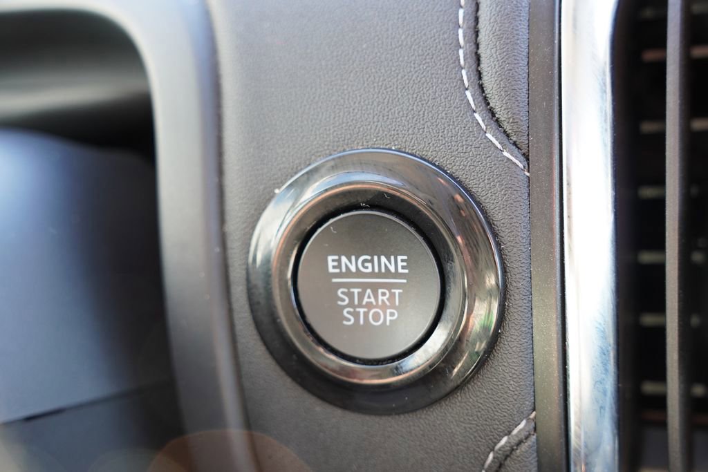 Certified 2025 Ford Expedition Max Platinum image 39