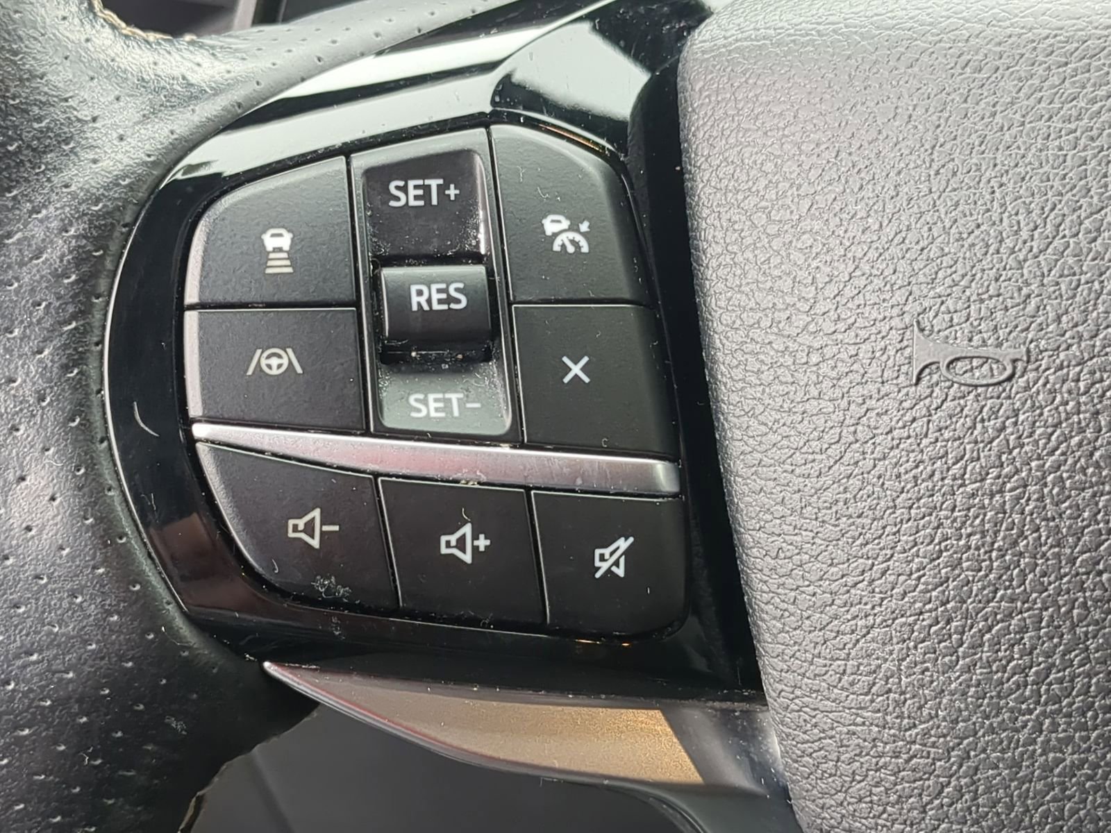 Certified 2022 Ford Explorer ST w/ Equipment Group 401A image 32