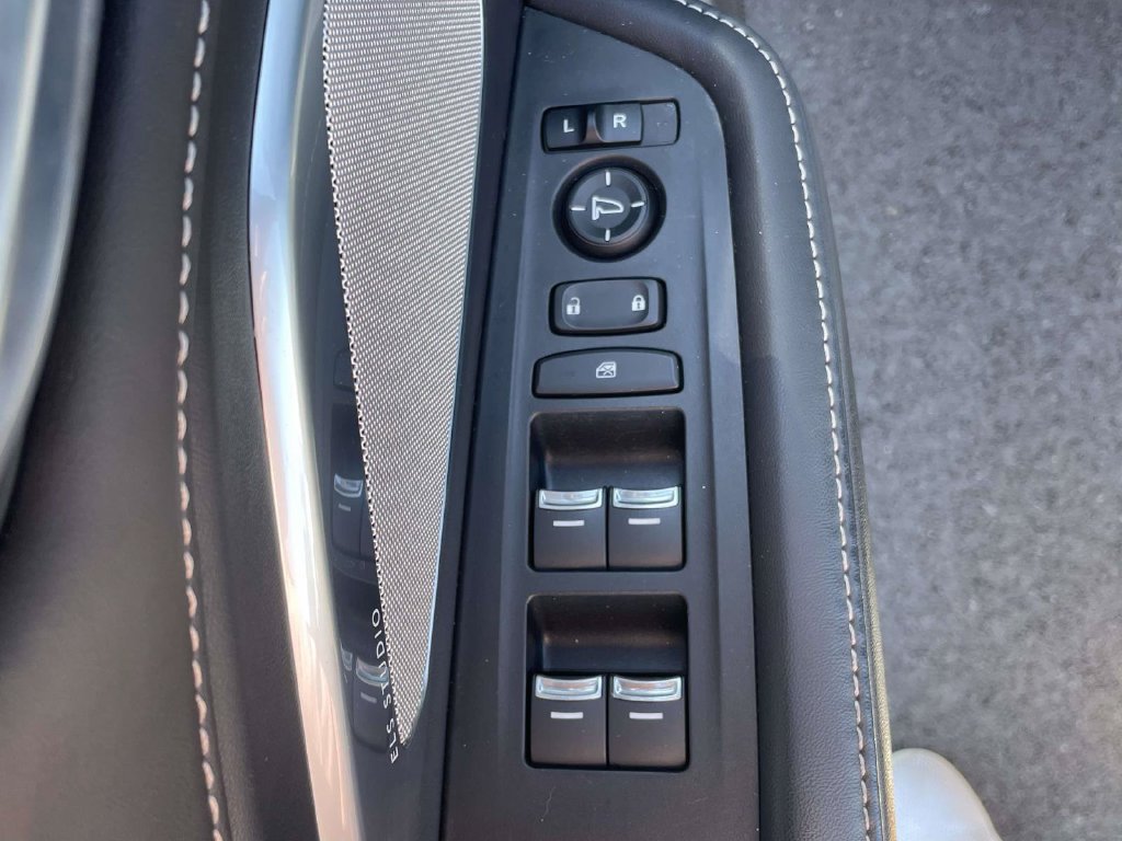 Used 2020 Acura RDX w/ Technology Package AWD/4WD image 16