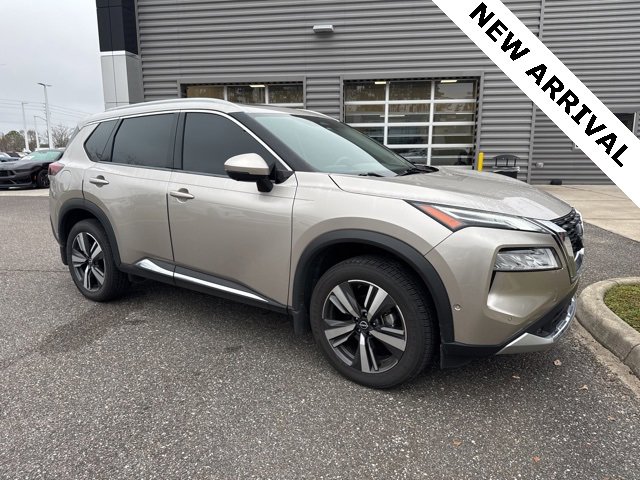 Used 2022 Nissan Rogue Platinum w/ Head-Up Display Package image 1